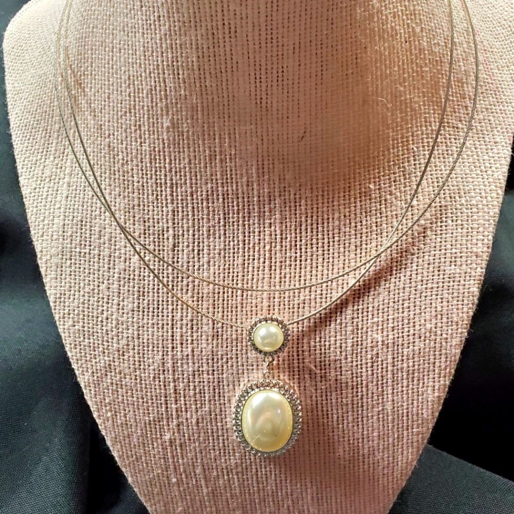 NEW Belk necklace